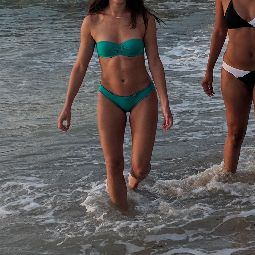 Victoria’s Secret bikini